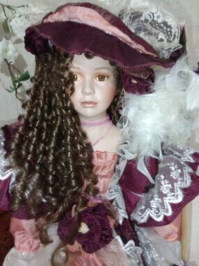 Goldenvale Victorian porcelain doll "Sheila"